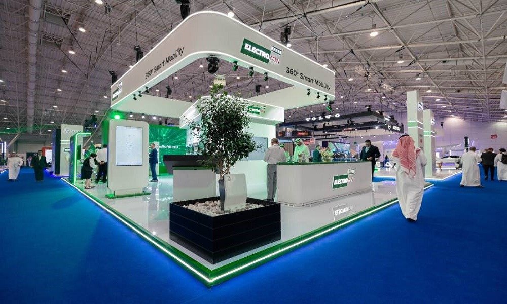 Future-Ready REEV Hybrid Cars Shine at Riyadh EV Auto Show