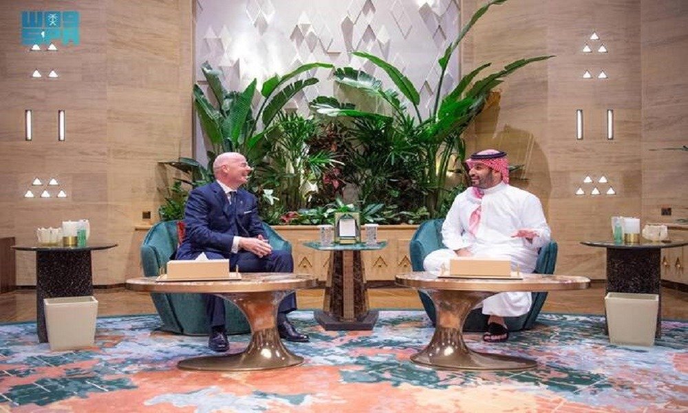 Saudi Crown Prince, FIFA President Discuss Sports Collaboration