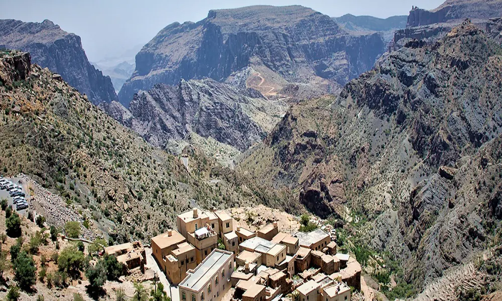 Oman Hosts Global Geological Challenge in Nizwa's Ancient Wadi Al-Muaydin, Drawing International Scientific Community